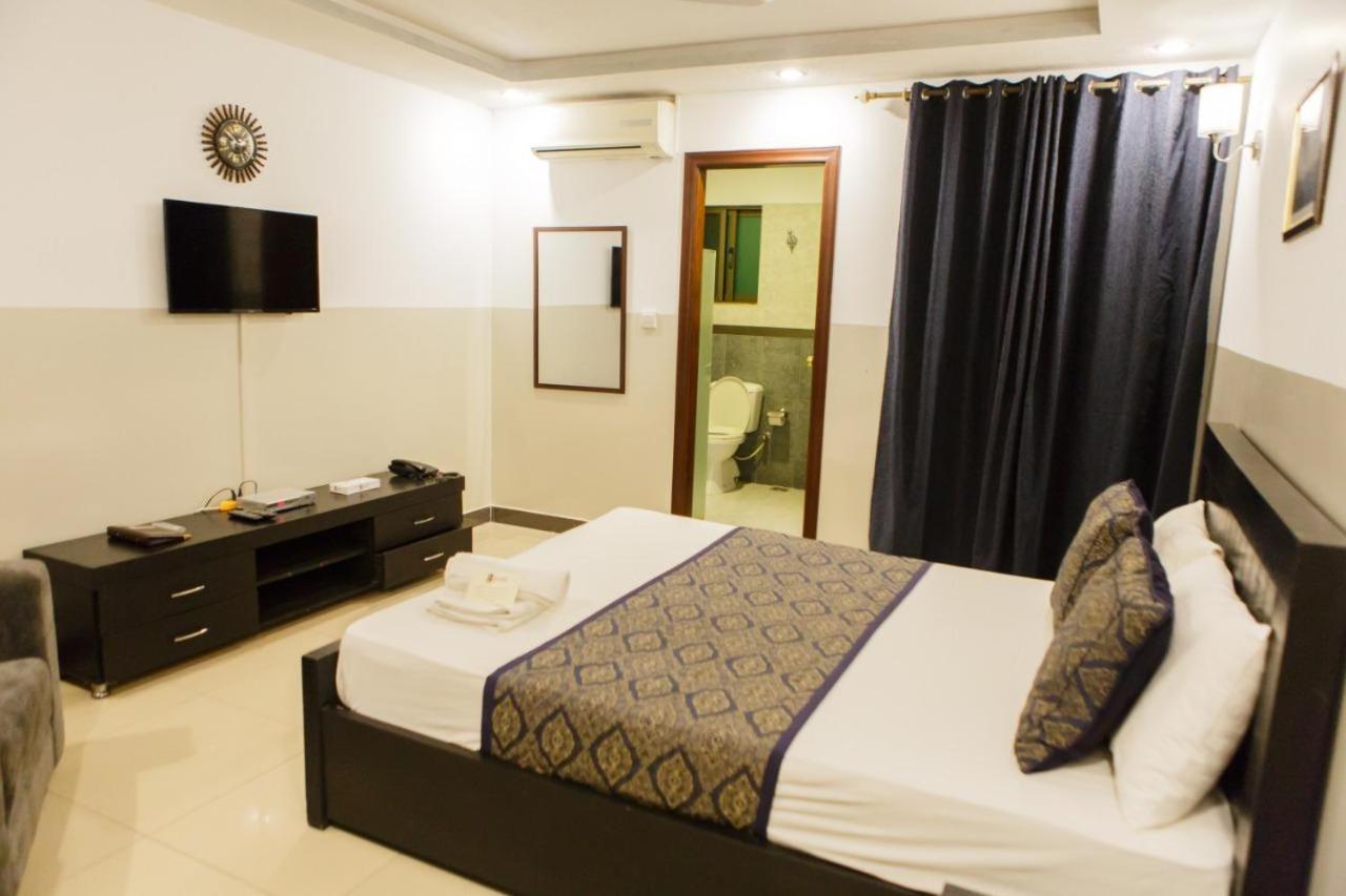 Esquire Hotels & Apartments Rawalpindi Eksteriør bilde