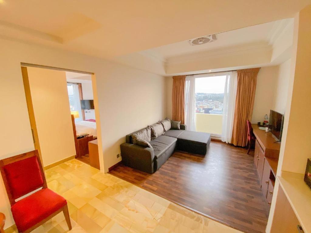 Esquire Hotels & Apartments Rawalpindi Eksteriør bilde