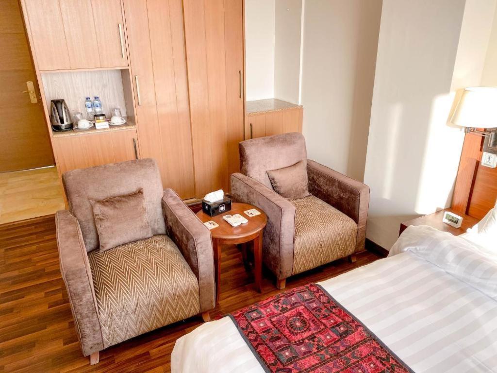 Esquire Hotels & Apartments Rawalpindi Eksteriør bilde