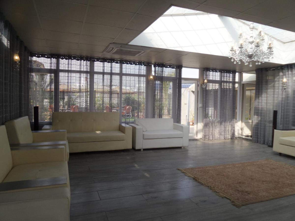 Esquire Hotels & Apartments Rawalpindi Eksteriør bilde